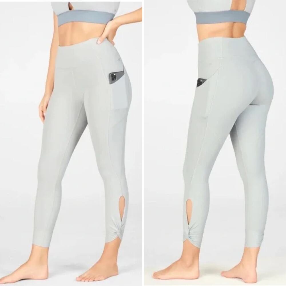 Fabletics Oasis High-Waisted Twist 7/8 Leggings Women's Size S Arctic Grey NWT - Picture 1 of 7